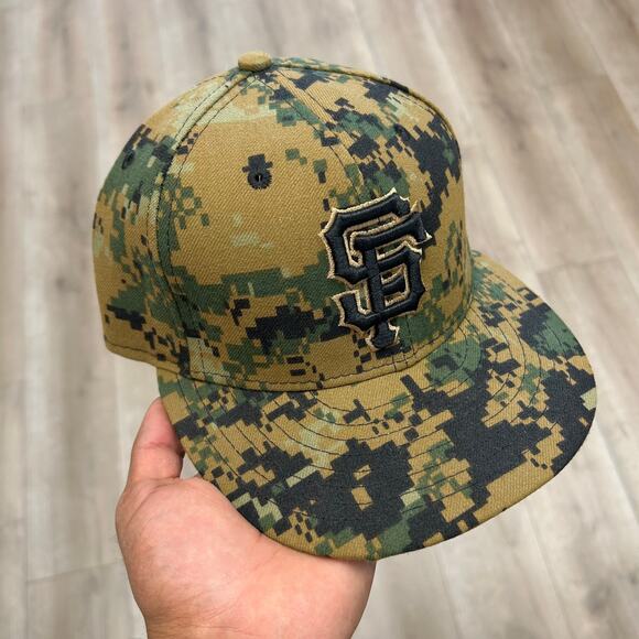 New Era Other - New Era 59FIFTY San Francisco Giants digi camo fitted hat cap size 7 1/4 B25